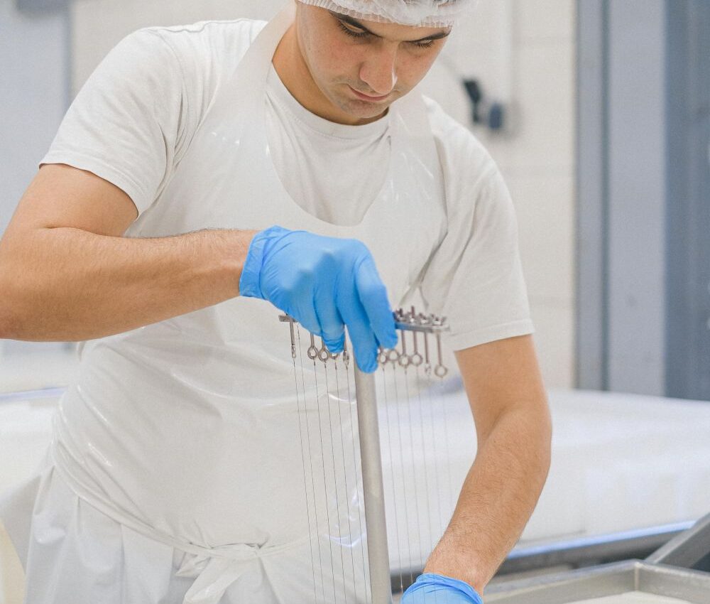 Modernisierung in der Lebensmittelindustrie – Warum professionelle Elektroinstallation unverzichtbar ist